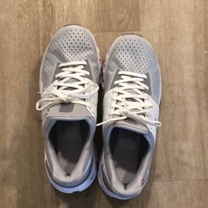 ON Cloud Swift size 7.5